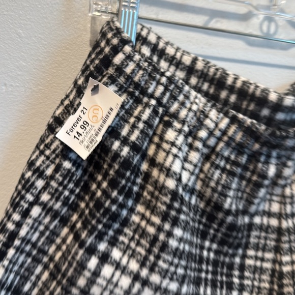 Forever 21 large plaid skort - Picture 4 of 6